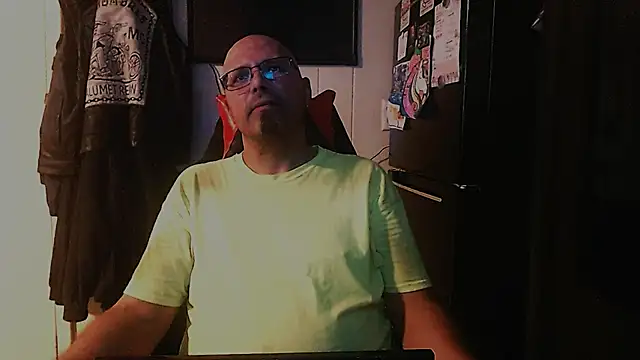 KrazyLegz online show from September 2025 09:39:01 PM