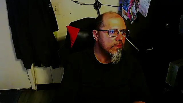 KrazyLegz online show from March 2026 09:59:01 PM