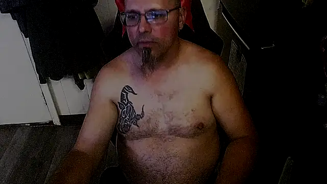 KrazyLegz online show from October 2025 11:04:01 PM