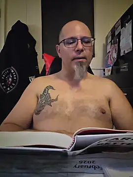 KrazyLegz online show from February 2026 06:07:02 PM