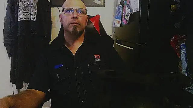 KrazyLegz online show from September 2025 09:21:02 PM