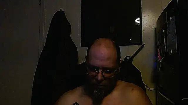 KrazyLegz online show from November 2025 08:51:02 AM