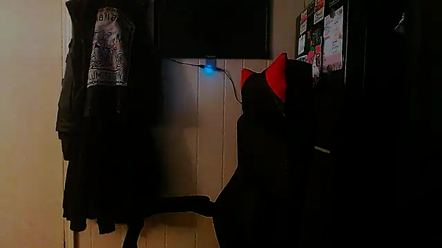 KrazyLegz online show from September 2025 09:47:01 PM