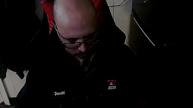 KrazyLegz online show from October 2025 10:21:02 PM