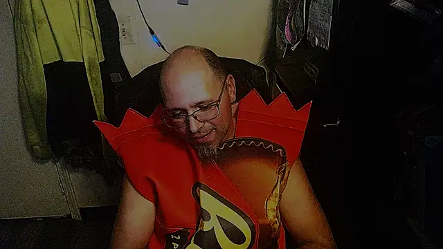 KrazyLegz online show from November 2025 02:51:02 AM