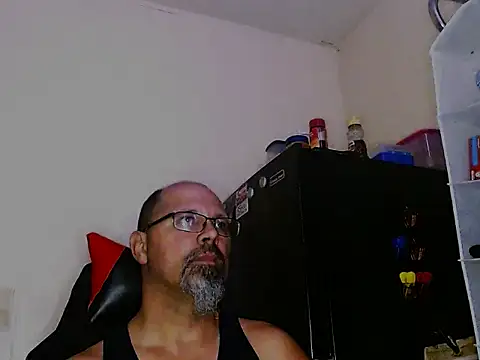 KrazyLegz online show from December 2024 02:19:02 AM