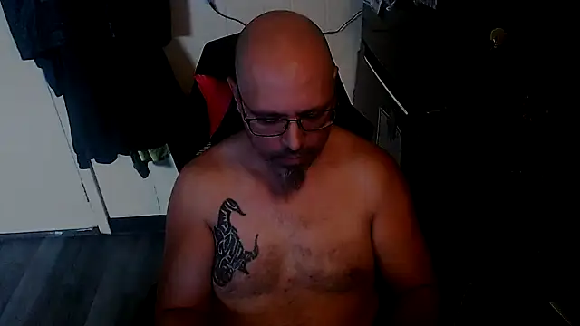 KrazyLegz online show from October 2025 03:15:01 PM