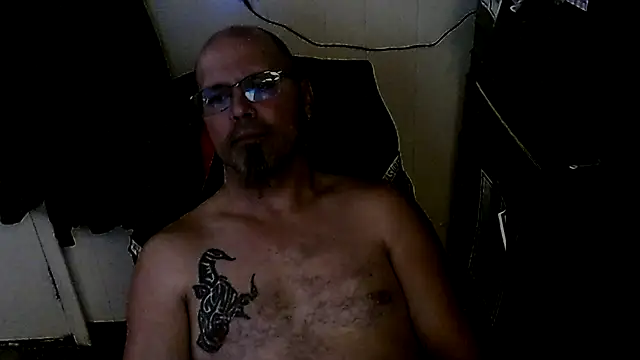 KrazyLegz online show from October 2025 05:35:02 PM