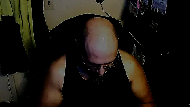 KrazyLegz online show from November 2025 04:29:02 PM