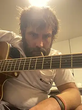 Snapshot of bigJohnson223 chatting on November 2025 05:30:02 AM bigJohnson223 online show from November 2025 05:30:02 AM