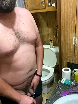 Snapshot of bigJohnson223 chatting on September 2025 03:24:01 AM bigJohnson223 online show from September 2025 03:24:01 AM