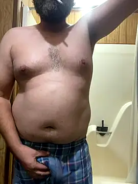 Snapshot of bigJohnson223 chatting on October 2025 12:31:02 AM bigJohnson223 online show from October 2025 12:31:02 AM