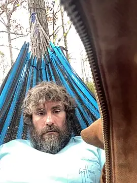 Snapshot of bigJohnson223 chatting on December 2024 08:40:02 PM bigJohnson223 online show from December 2024 08:40:02 PM