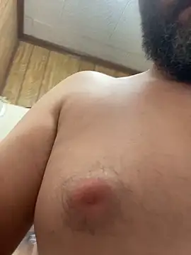 Snapshot of bigJohnson223 chatting on September 2025 11:38:01 PM bigJohnson223 online show from September 2025 11:38:01 PM