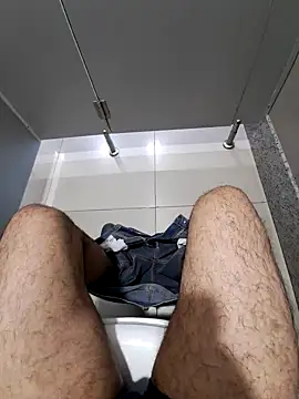 Snapshot of johny_69d@xh chatting on January 2025 09:05:01 AM johny 69dxh online show from January 2025 09:05:01 AM