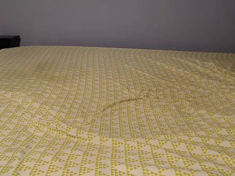 Snapshot of Gweneve chatting on November 2025 08:14:01 AM Gweneve online show from November 2025 08:14:01 AM