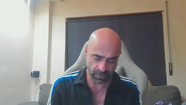 Bicopflirt online show from November 2025 01:32:02 AM