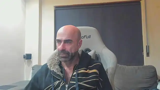 Snapshot of Bicopflirt chatting on February 2026 01:34:02 AM Bicopflirt online show from February 2026 01:34:02 AM