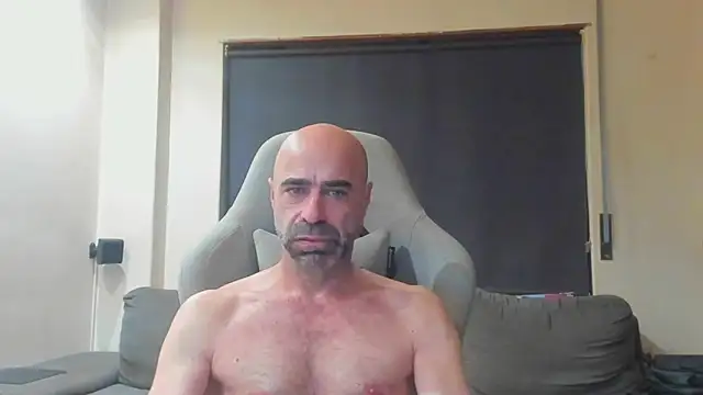 Snapshot of Bicopflirt chatting on October 2025 06:58:01 AM Bicopflirt online show from October 2025 06:58:01 AM