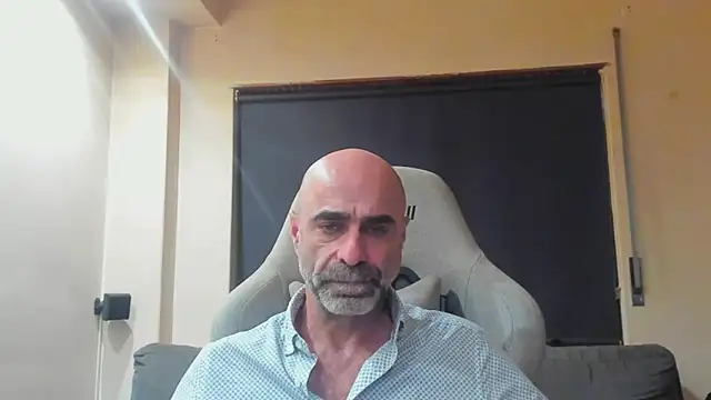 Bicopflirt online show from April 2026 06:36:01 PM