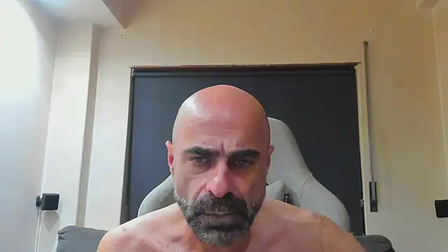 Snapshot of Bicopflirt chatting on October 2025 09:28:02 PM Bicopflirt online show from October 2025 09:28:02 PM