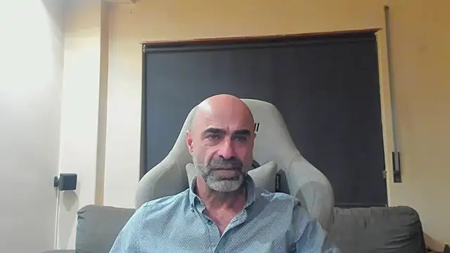 Snapshot of Bicopflirt chatting on February 2026 02:02:01 AM Bicopflirt online show from February 2026 02:02:01 AM