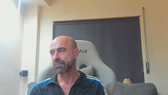 Bicopflirt online show from November 2025 12:03:01 AM