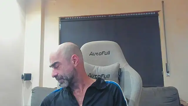 Snapshot of Bicopflirt chatting on February 2026 02:28:01 PM Bicopflirt online show from February 2026 02:28:01 PM