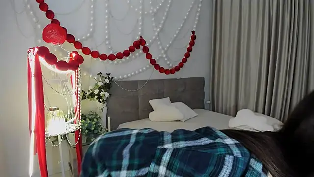 ContinentOfTranquility online show from April 2026 01:12:01 AM