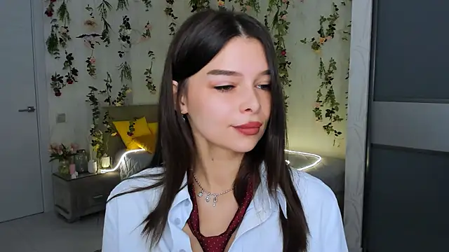 ContinentOfTranquility online show from November 2025 01:21:01 AM