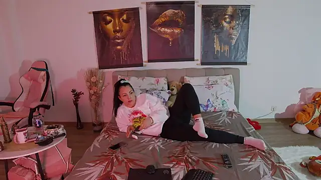 ReiyaRey online show from March 2026 08:49:02 PM