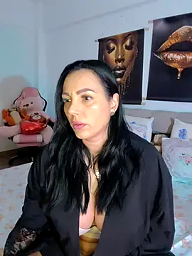 ReiyaRey online show from April 2026 08:37:02 PM