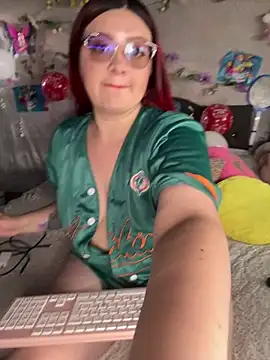Snapshot of NinaGauther chatting on May 2026 02:59:02 PM NinaGauther online show from May 2026 02:59:02 PM