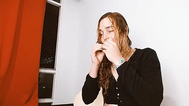 Catnessa online show from September 2025 01:22:02 AM