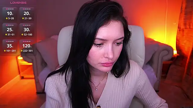 Snapshot of MilaSecrett chatting on October 2025 02:18:02 PM MilaSecrett online show from October 2025 02:18:02 PM