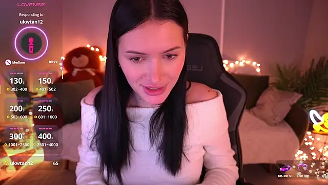 Snapshot of MilaSecrett chatting on February 2026 02:50:02 PM MilaSecrett online show from February 2026 02:50:02 PM