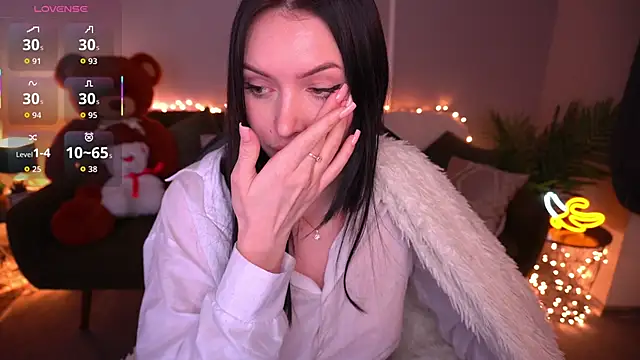 Snapshot of MilaSecrett chatting on February 2026 03:00:02 PM MilaSecrett online show from February 2026 03:00:02 PM