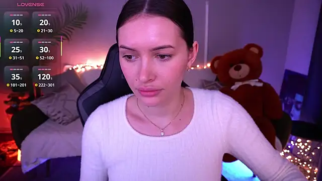 MilaSecrett online show from April 2026 01:07:02 PM