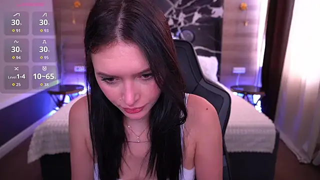 Snapshot of MilaSecrett chatting on October 2025 01:01:01 PM MilaSecrett online show from October 2025 01:01:01 PM