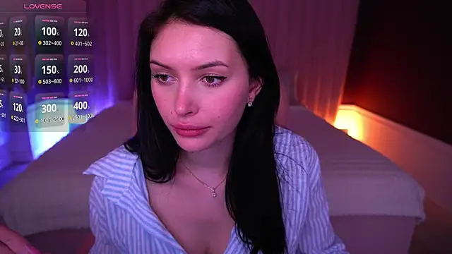 Snapshot of MilaSecrett chatting on November 2025 02:22:02 PM MilaSecrett online show from November 2025 02:22:02 PM