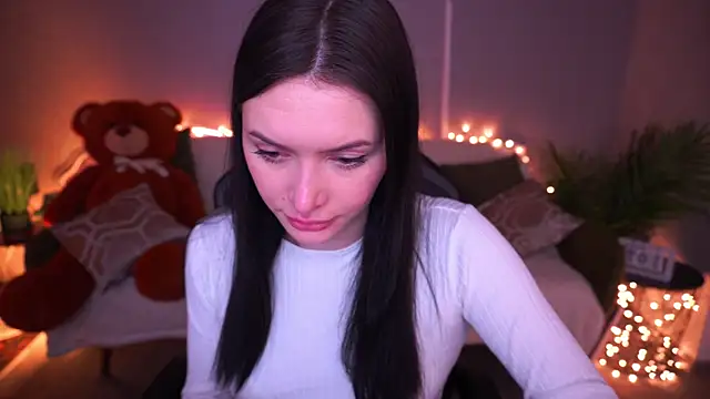 MilaSecrett online show from March 2026 02:33:01 PM