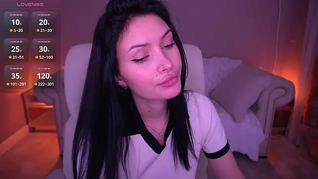 Snapshot of MilaSecrett chatting on November 2025 02:16:02 PM MilaSecrett online show from November 2025 02:16:02 PM