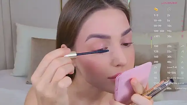 BellaHalles online show from March 2026 05:37:02 AM