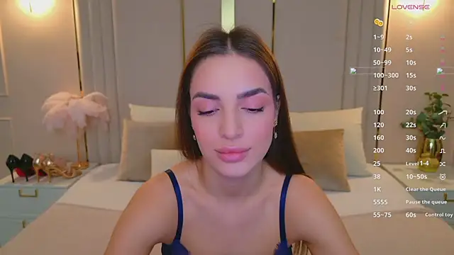 BellaHalles online show from January 2026 06:06:02 AM