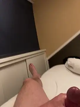 LivingLegend1978 online show from April 2026 10:05:02 PM