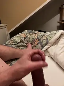 Snapshot of LivingLegend1978 chatting on February 2026 11:15:01 PM LivingLegend1978 online show from February 2026 11:15:01 PM