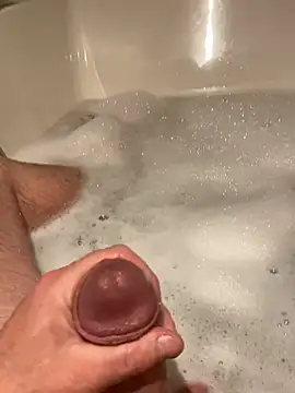 LivingLegend1978 online show from April 2026 06:58:02 PM