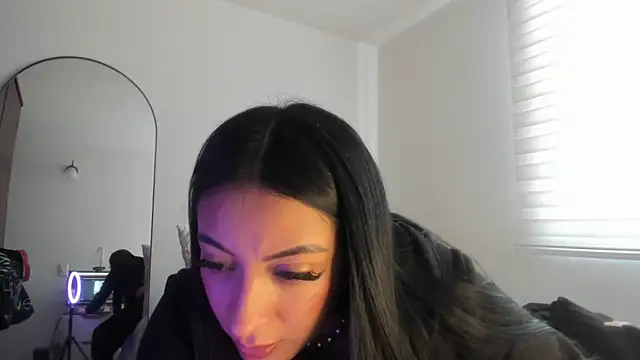 keilelewis online show from February 2025 09:55:01 PM