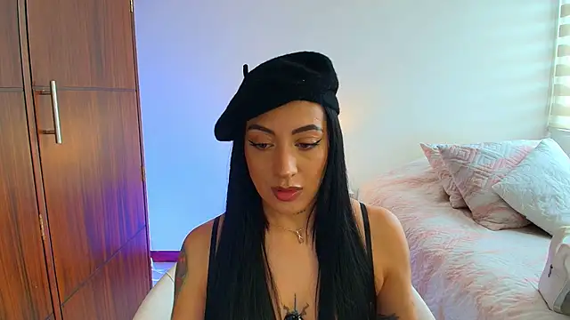 keilelewis online show from October 2025 05:34:02 PM