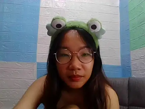 Nanoko online show from September 2025 01:28:02 PM